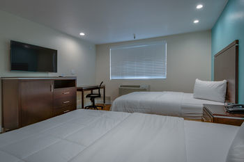 Vagabond Inn Executive - Bakersfield Downtowner Exterior photo
